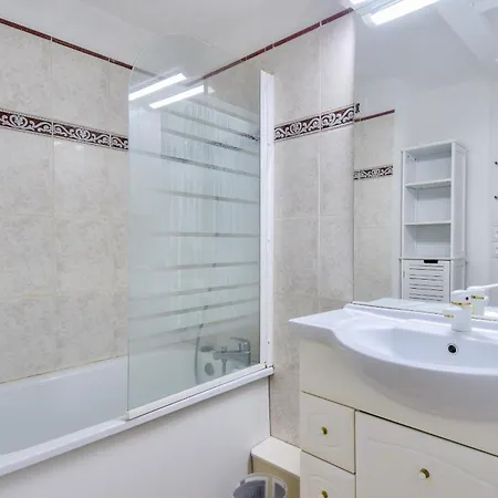 Apartment Pour 2 Sur La Corniche De St Hilaire Les Bussolleries
